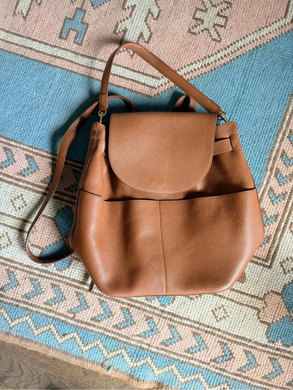 Cuyana Women’s Tan Leather backpack with shoulder strap - Picture 1 of 6